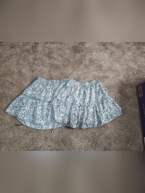 SHEIN Blue and White Floral A-Line Skirt